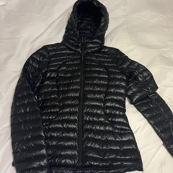 Lululemon Pack It Down 700-Down Filled Jacket - Picture 2 of 5